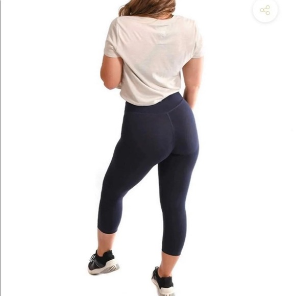 Til You Collapse Leggings - Picture 2 of 4